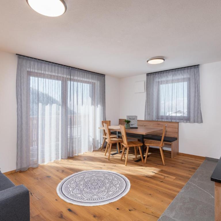 Huberhof Gais - Appartamento Deluxe con 2 Camere da Letto e Vista Giardino - 3