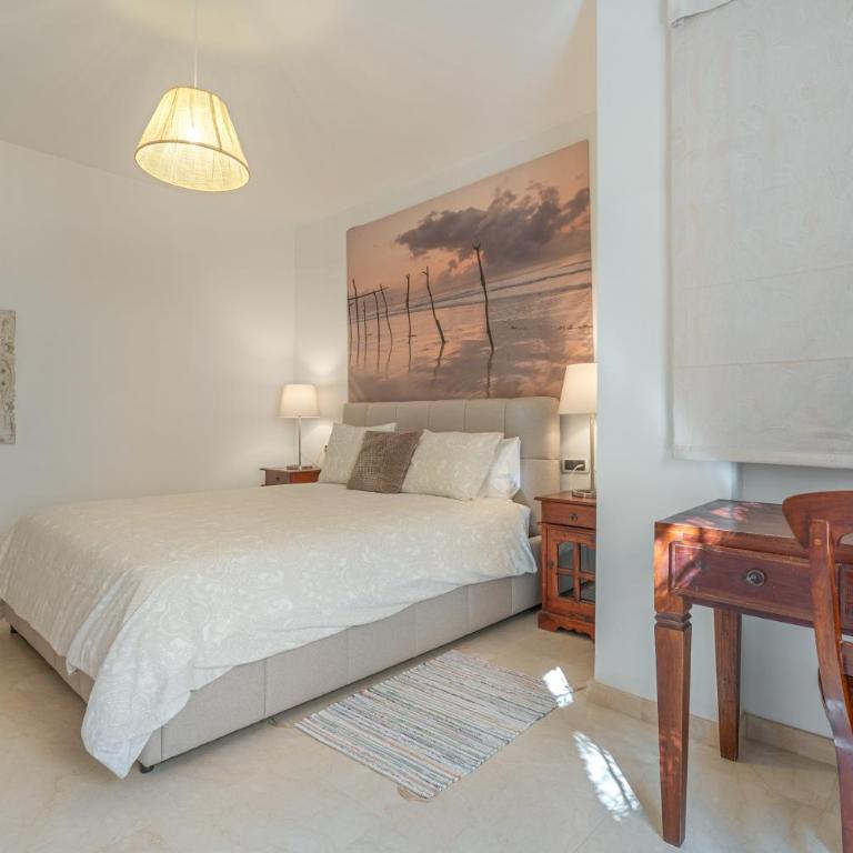 Bahía de Marbella Primera Línea - Apartamento Deluxe de 2 dormitorios con vistas al jardín - 12