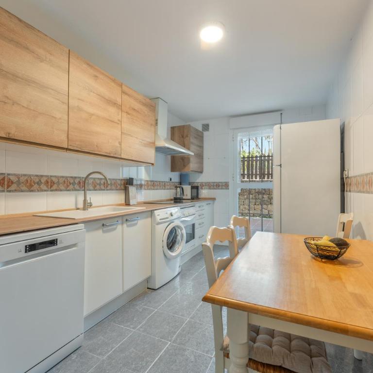 Bahía de Marbella Primera Línea - Apartamento Deluxe de 2 dormitorios con vistas al jardín - 7