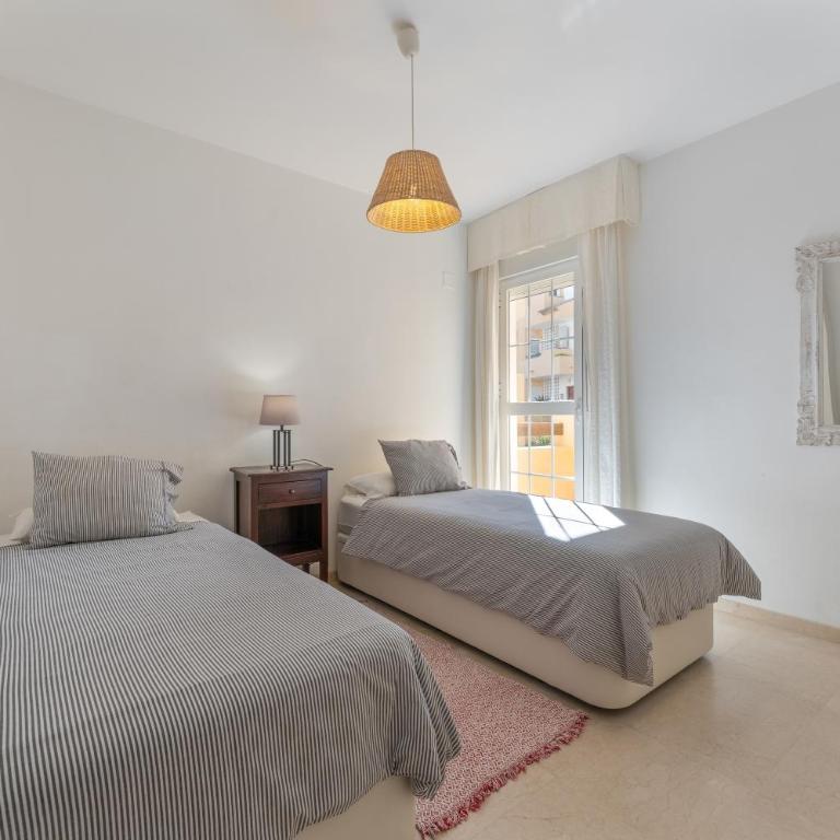 Bahía de Marbella Primera Línea - Apartamento Deluxe de 2 dormitorios con vistas al jardín - 14