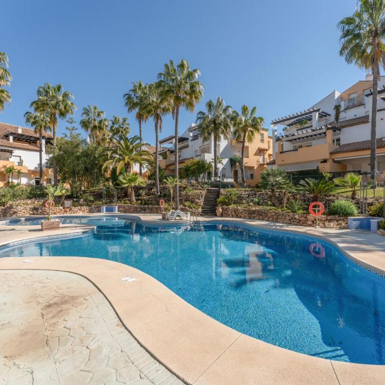 Bahía de Marbella Primera Línea - Apartamento Deluxe de 2 dormitorios con vistas al jardín - 2