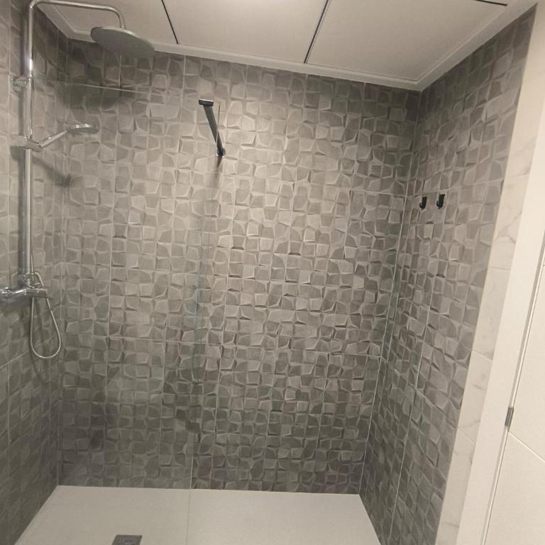 Vima Lofts - Habitación Doble Deluxe con ducha - 9