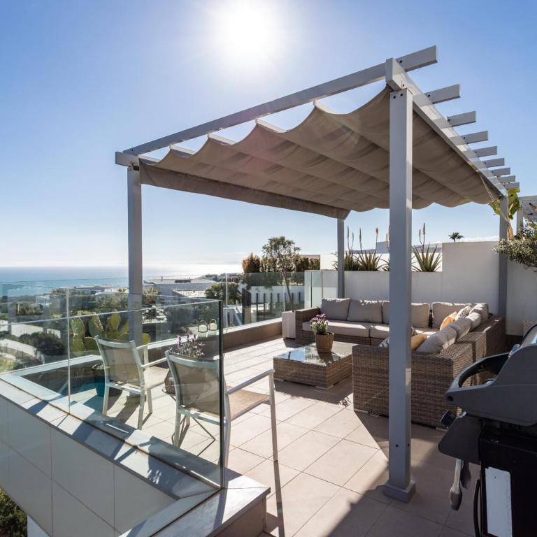 Exclusive & luxury Penthouse in Cabopino with Stunning Sea Views - By Seitz Apartmets - Two-Bedroom Apartment with Terrace and Sea View - 40