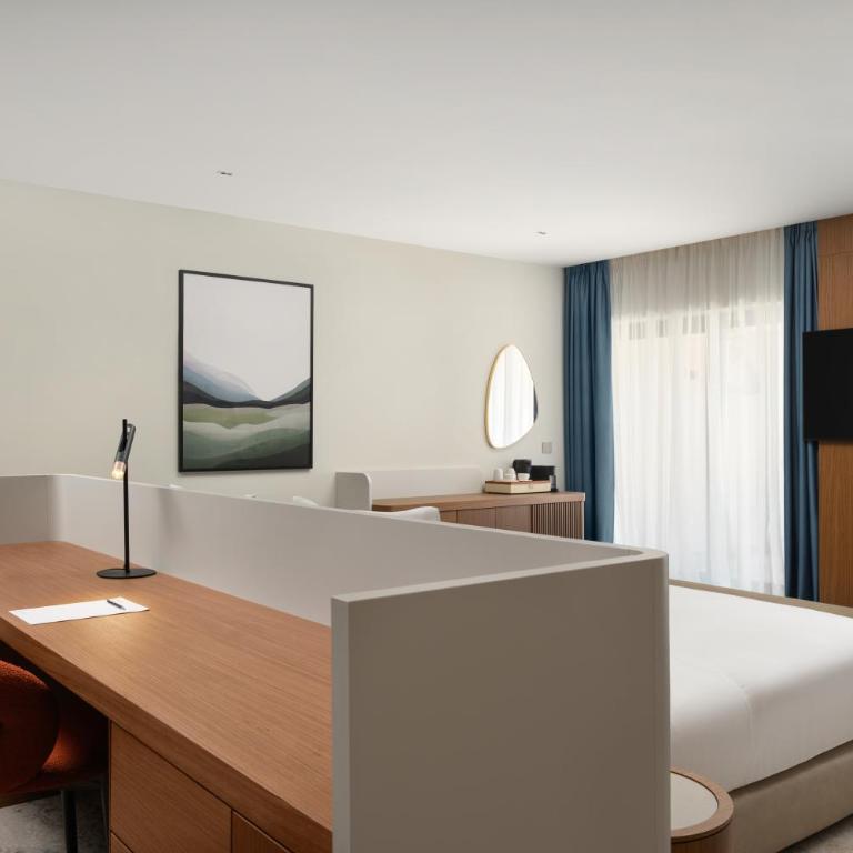 Mövenpick Hotel & Residences Teuta Kotor Bay - Superior Double Room - 4