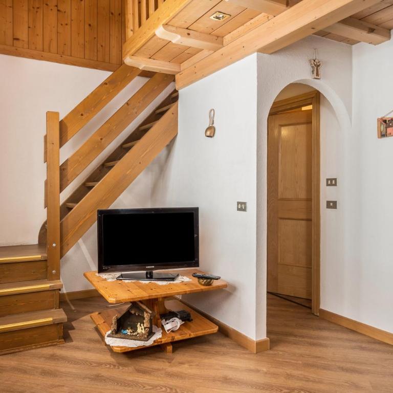 Appartamento Cinzia - Appartamento con 3 Camere da Letto e Vista Montagna - 8