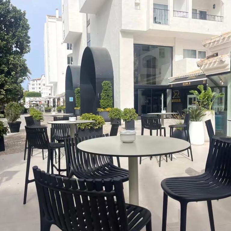 Apartamento privado en hotel occidental puerto Banús - Apartamento de 2 dormitorios - 40