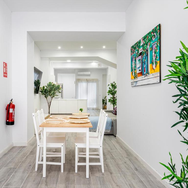 Luminous & Spacious Flat near the Port of Valencia - One-Bedroom Apartment - 18