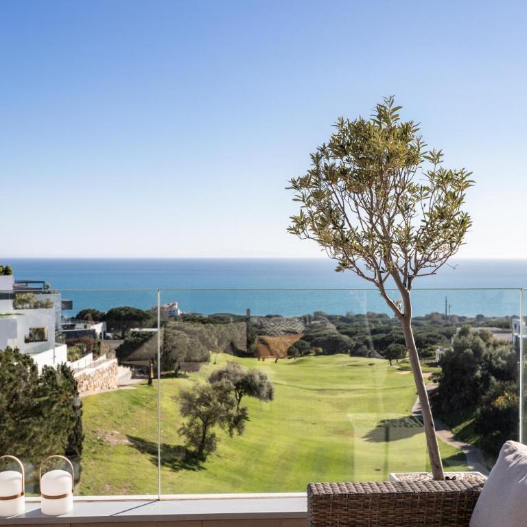 Exclusive & luxury Penthouse in Cabopino with Stunning Sea Views - By Seitz Apartmets - Two-Bedroom Apartment with Terrace and Sea View - 11