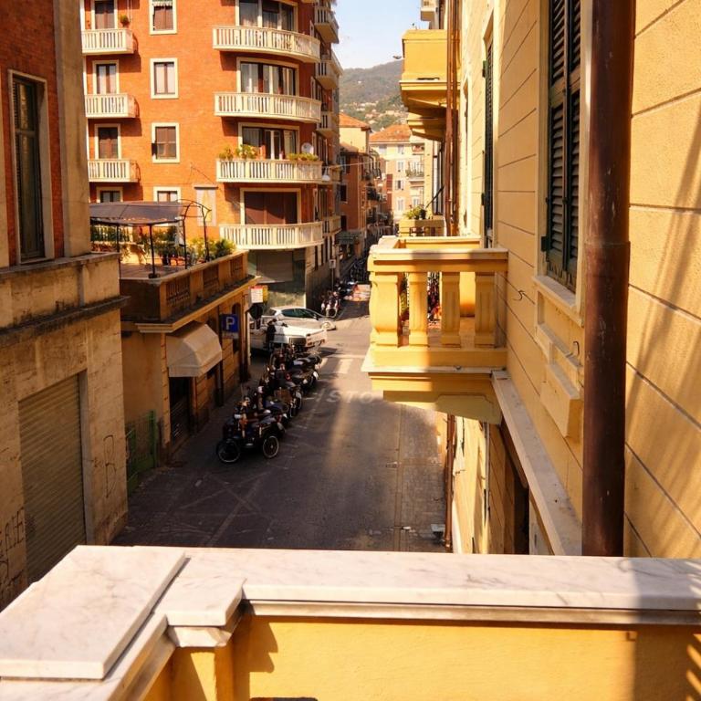 Trieste 8 - Appartamento con 2 Camere da Letto - 4