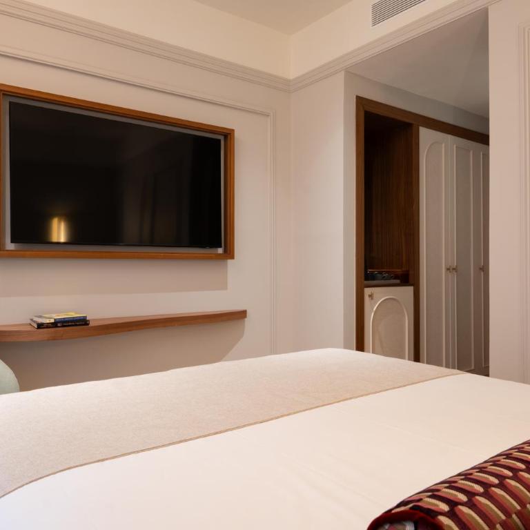 Hotel Condal - Standard Double Room - 7