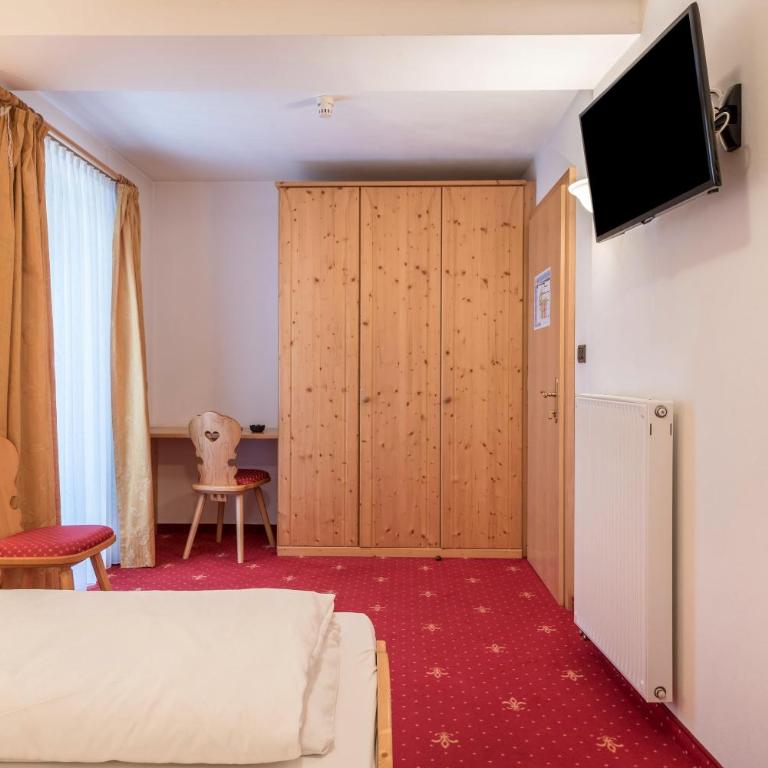 Hotel Residence Gardena Stevia 200 - Appartamento Premium con 3 Camere da Letto e Balcone - 11