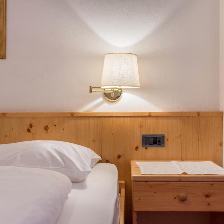 Hotel Residence Gardena Stevia 200 - Appartamento Premium con 3 Camere da Letto e Balcone - 10
