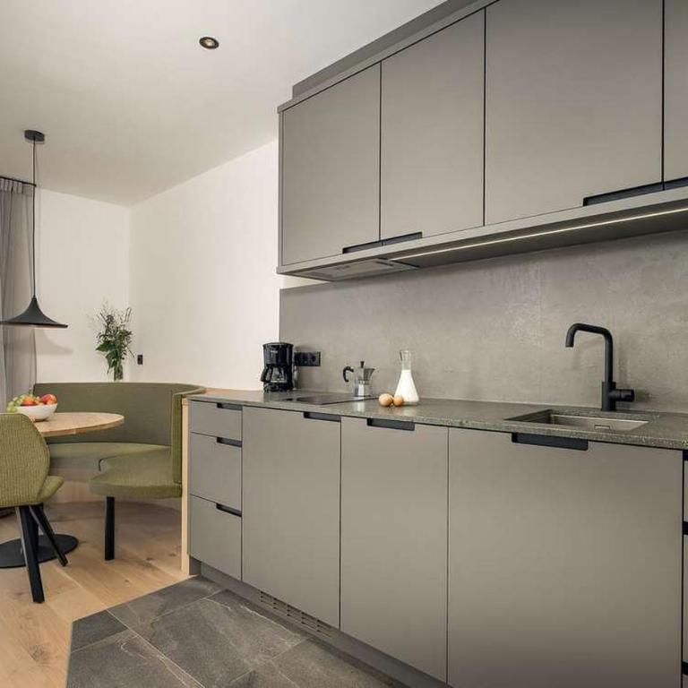 Tschitthof Wohnung Gill - Appartamento Deluxe con 2 Camere da Letto e Vista Giardino - 2