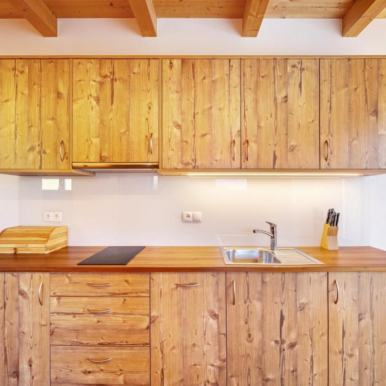 Kreuzplonhof Apt Karspitz - Superior One-Bedroom Apartment with Balcony - 23