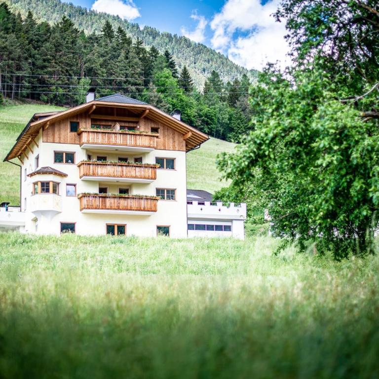 Kreuzplonhof Apt Karspitz - Superior One-Bedroom Apartment with Balcony - 32