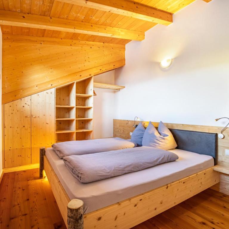 Kreuzplonhof Apt Karspitz - Superior One-Bedroom Apartment with Balcony - 28