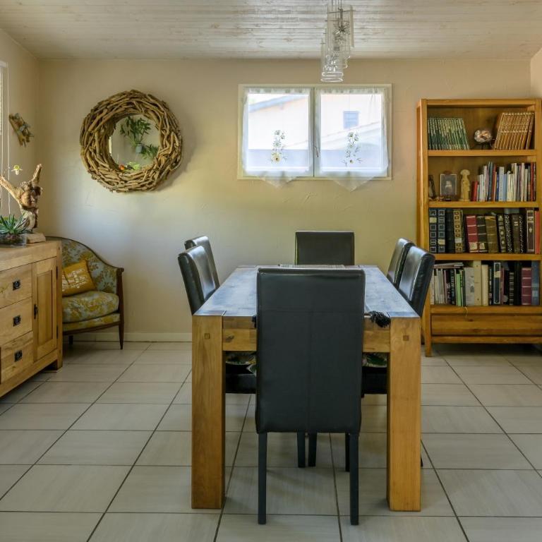 Maison agréable et tranquille - Maison 3 Chambres - 12