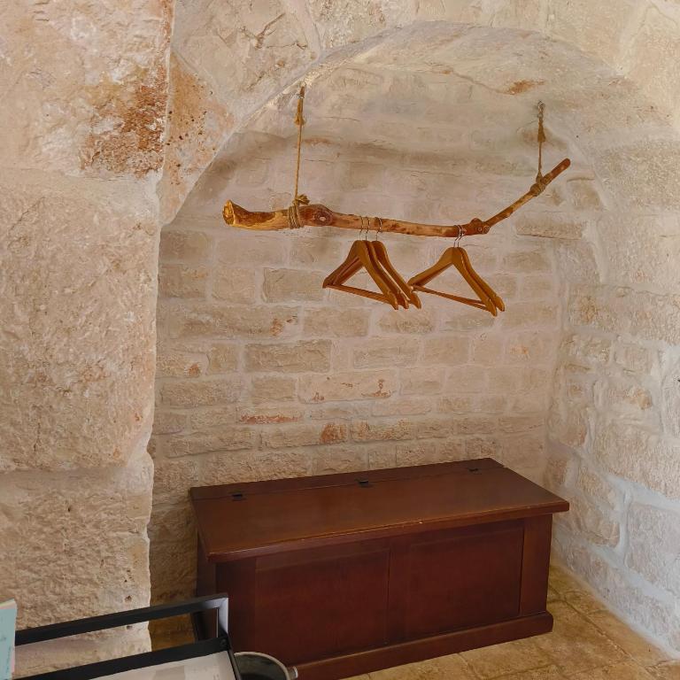 Antico trullo immerso nella campagna - Casa con 1 Camera da Letto - 15