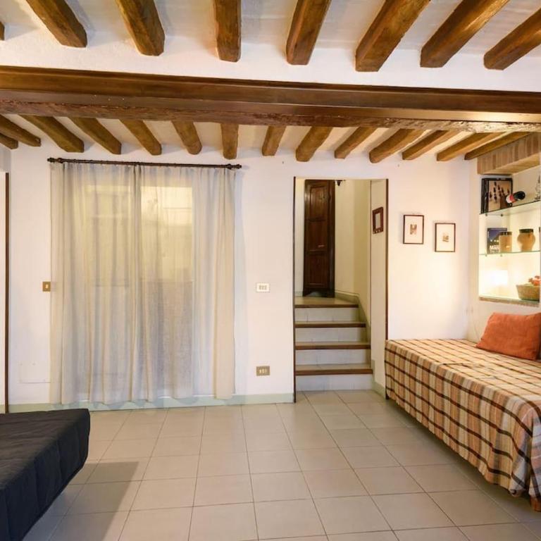 Suite 19zero3 - Two-Bedroom Apartment - 6