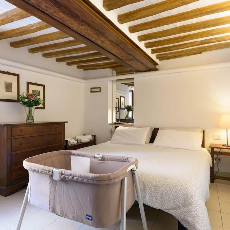 Suite 19zero3 - Two-Bedroom Apartment - 9