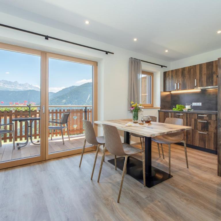 Furnerhof Apt Stearnzauber - Two-Bedroom Deluxe Apartment with Garden View - 6