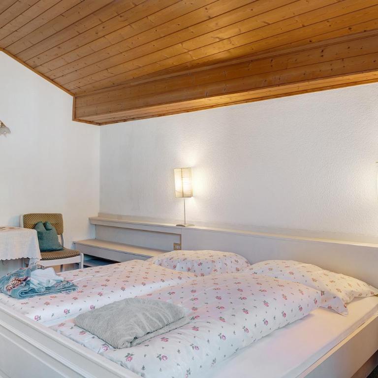 Biobauernhof Toellerhof - Double Room with Mountain View - 7