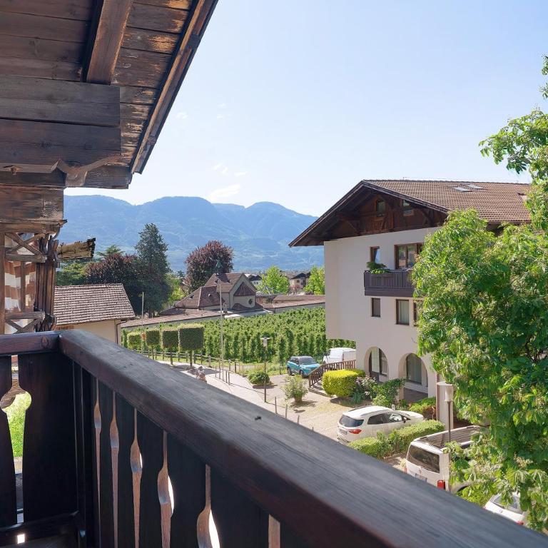 Biobauernhof Toellerhof - Double Room with Mountain View - 15