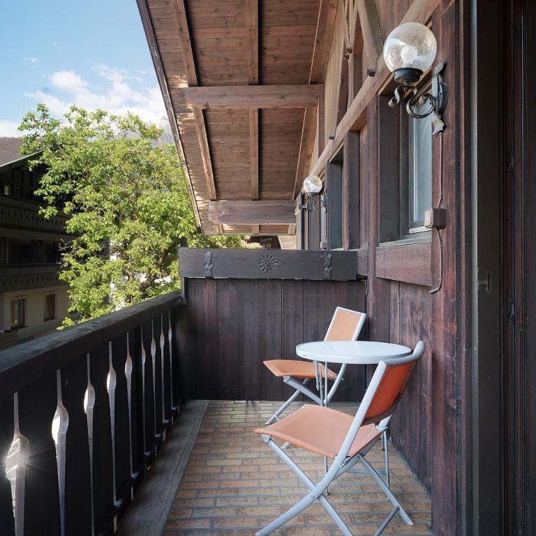 Biobauernhof Toellerhof - Double Room with Mountain View - 1