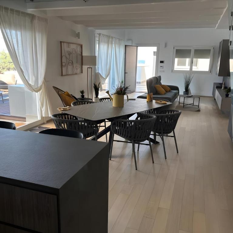 Luxury terrazza - Two-Bedroom Deluxe Apartment with Ocean View - 28