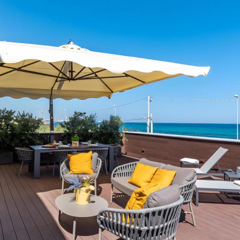 Luxury terrazza - Two-Bedroom Deluxe Apartment with Ocean View - 1