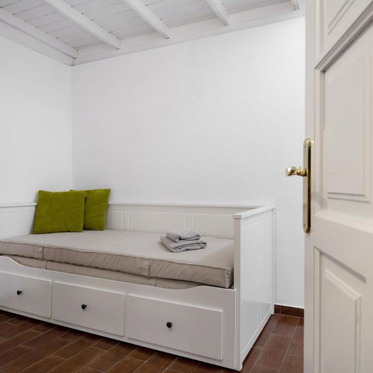 Apartamento White Sun - Apartamento Superior con vistas a la ciudad - 14