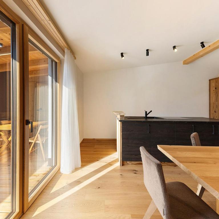 Apartments Schlernheim - Appartamento Deluxe con 2 Camere da Letto e Vista Giardino - 4