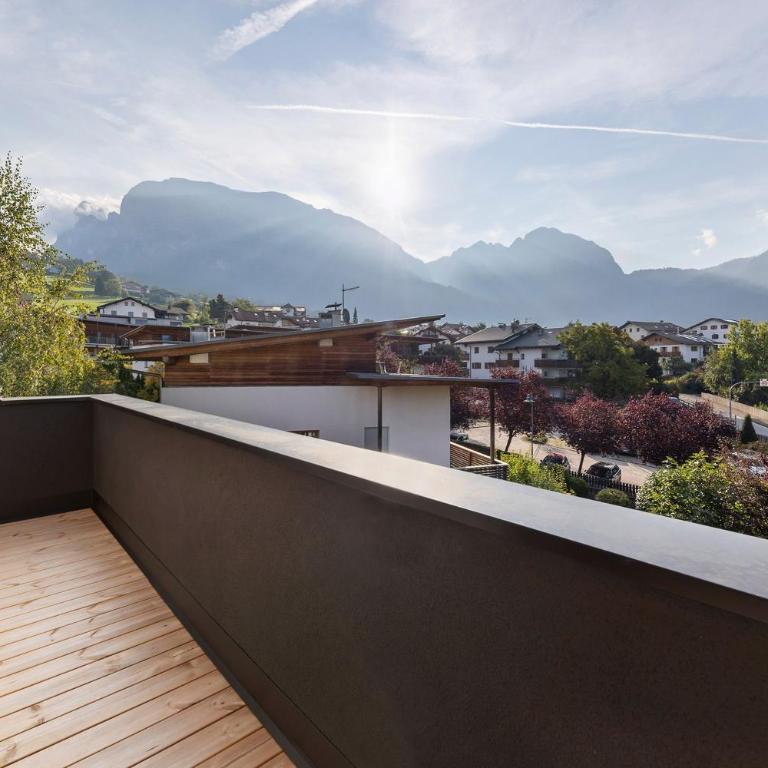 Apartments Schlernheim - Appartamento Deluxe con 2 Camere da Letto e Vista Giardino - 2
