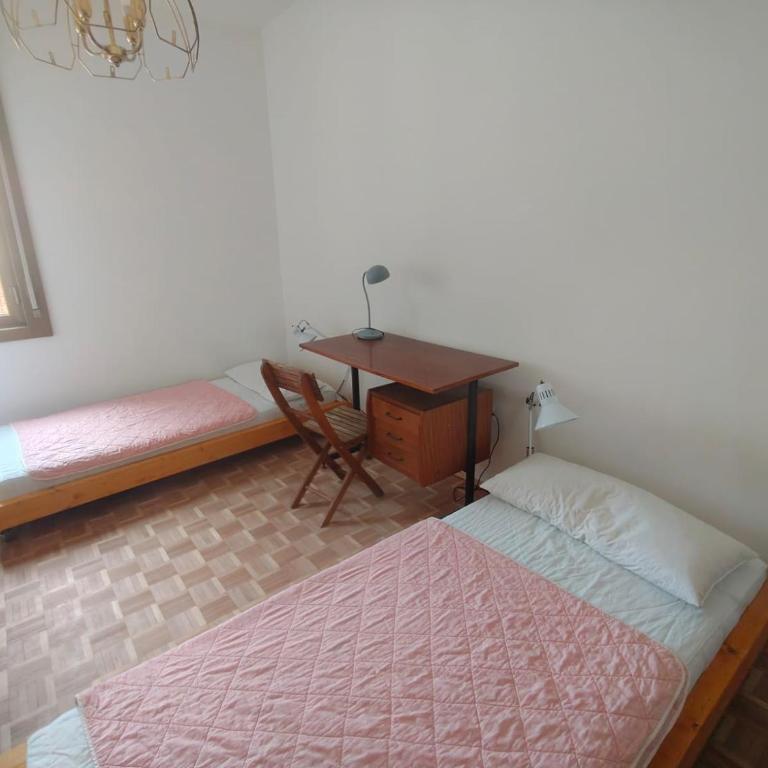 Atelier San Giacomo Guest House - Camera Doppia con Letti Singoli e Bagno in Comune - 4