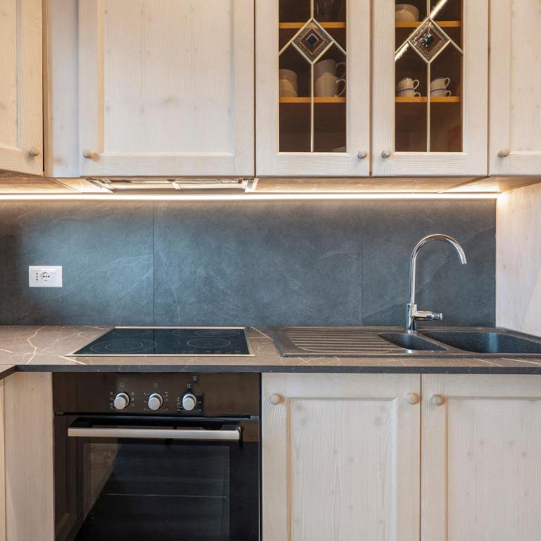 Casa Elisabeth - Appartamento Deluxe con 2 Camere da Letto e Vista Giardino - 11