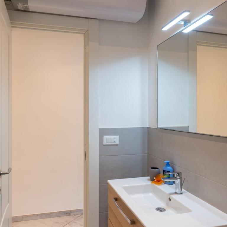 Casa Daniele Vista Mare - Sanremo - Appartamento Superior con 1 Camera da Letto e Balcone - 27