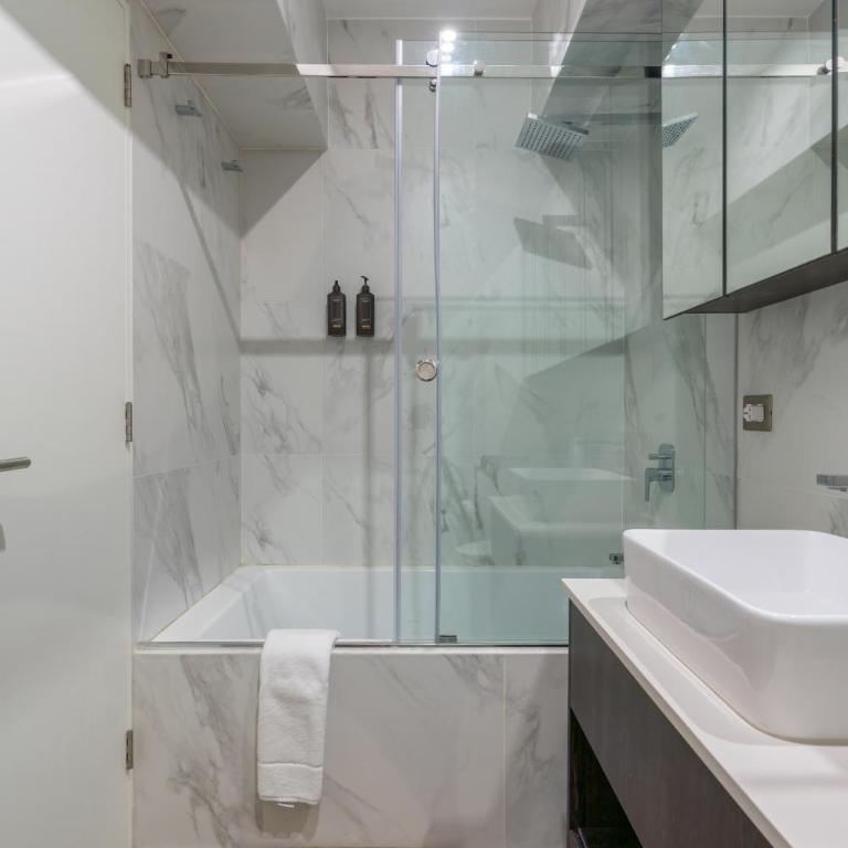 The Modern Sun-Filled Oceanfront Apt in Barranco - Apartamento Deluxe de 2 dormitorios - 11