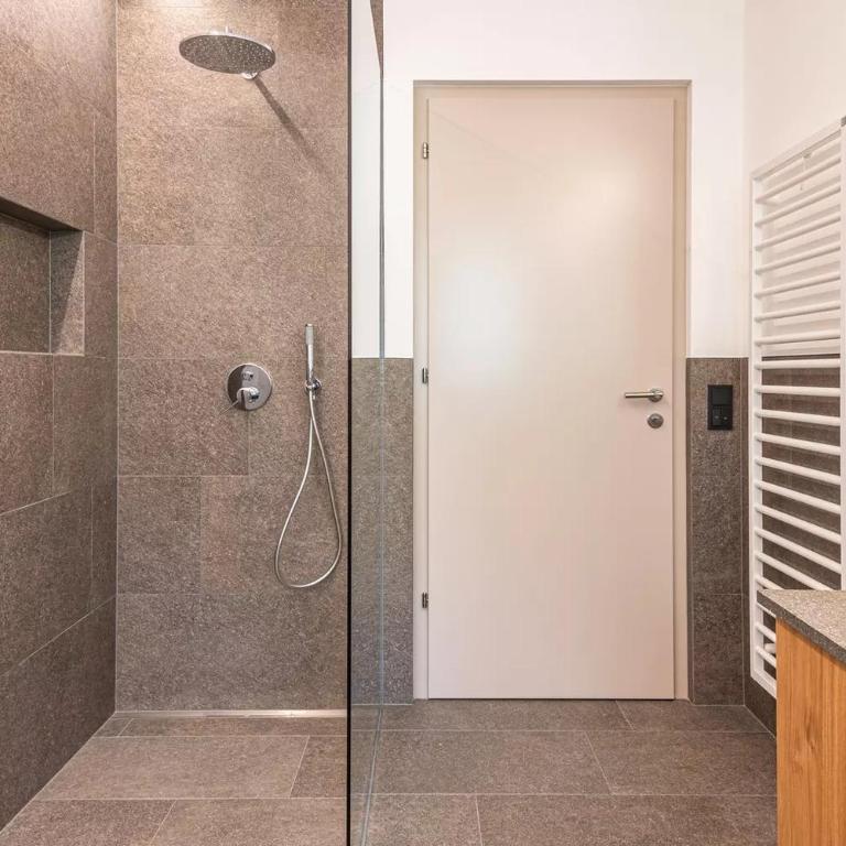 Hofer Hof Hirzer - Deluxe-Apartment mit 2 Schlafzimmern und Gartenblick - 9