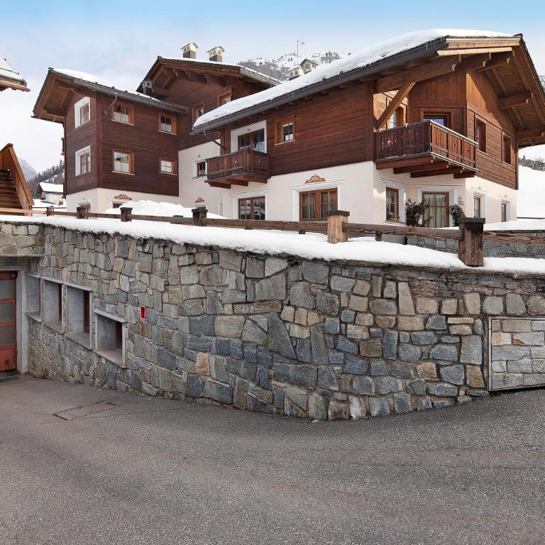 Chalet Betty Appartamento Pec - Superior Apartment with City View - 17