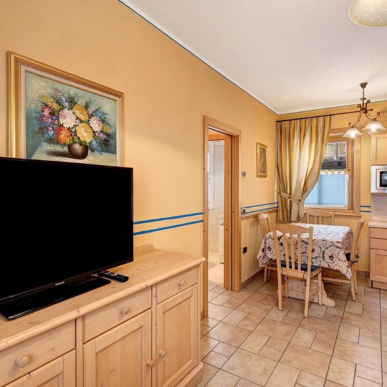 Chalet Betty Appartamento Pec - Superior Apartment with City View - 5