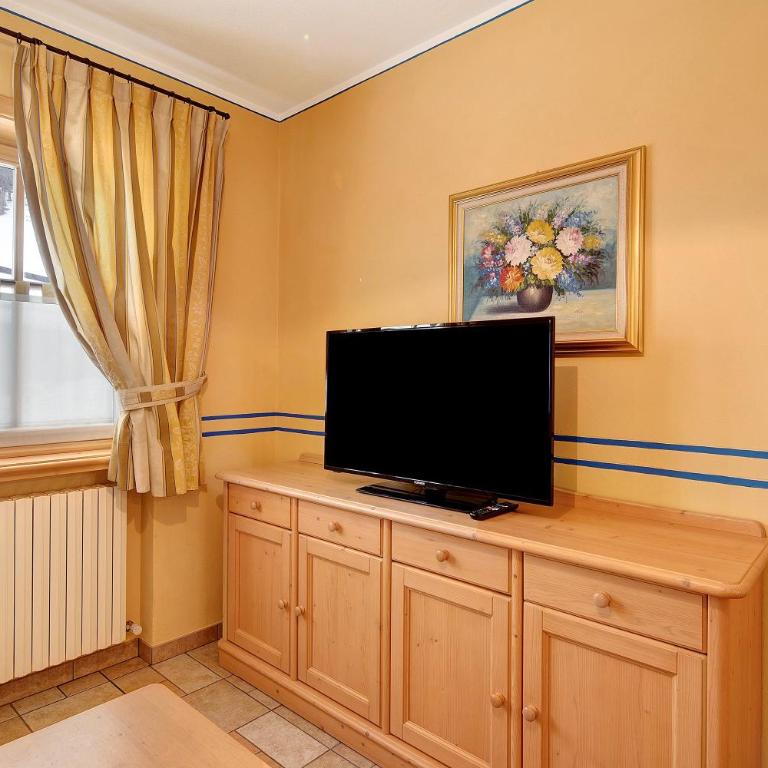 Chalet Betty Appartamento Pec - Superior Apartment with City View - 4