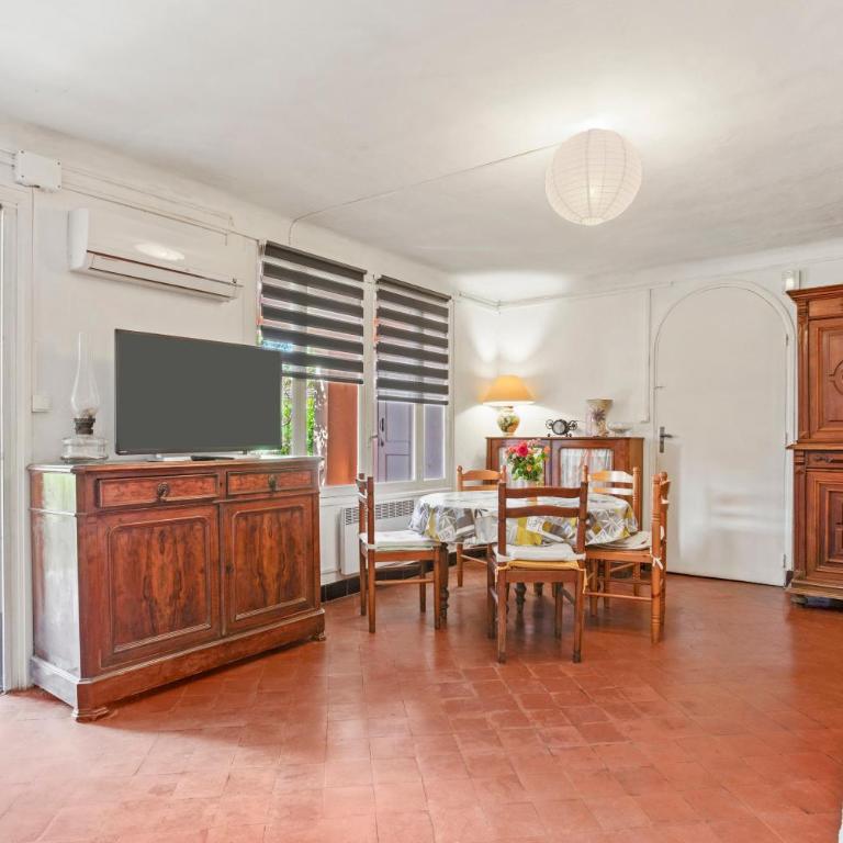 Appartement avec clim et terrasse - Appartamento Deluxe con 2 Camere da Letto e Vista Giardino - 4