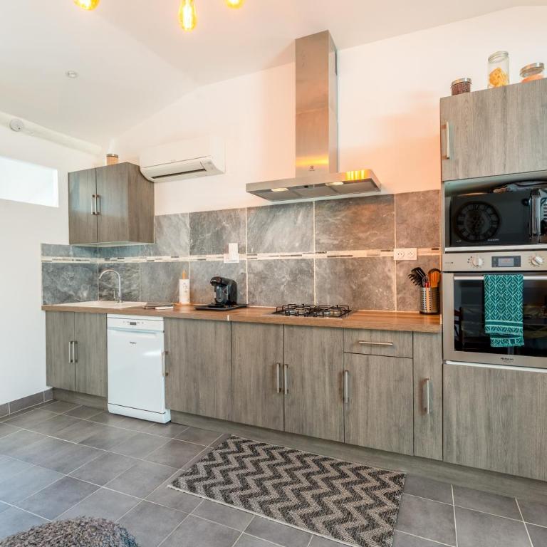 Gite en Campagne Valentin - Appartement 1 Chambre - Vue sur Jardin - 12
