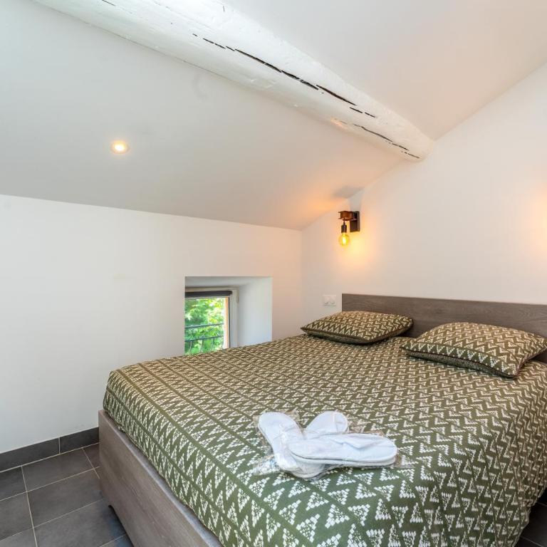 Gite en Campagne Valentin - Appartement 1 Chambre - Vue sur Jardin - 6