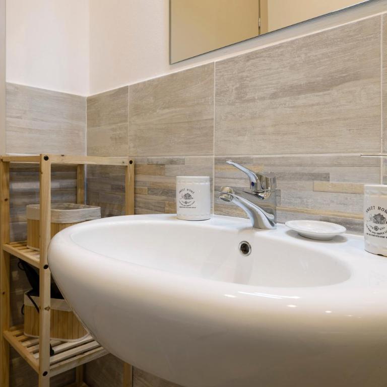 Ca di perti apt 1 - Appartamento Deluxe con 2 Camere da Letto e Vista Giardino - 20