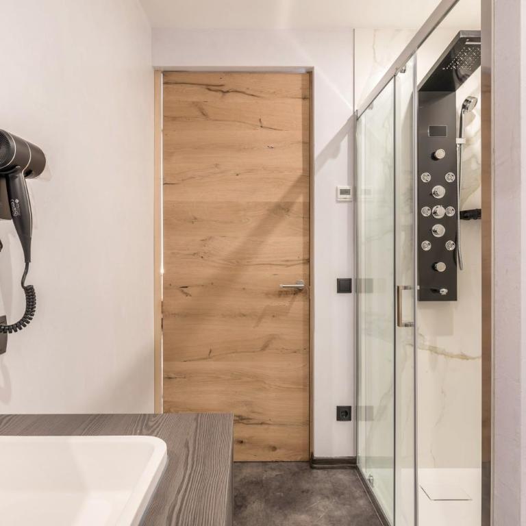 Villa Lara Zirbe - Appartamento Deluxe con 2 Camere da Letto e Vista Giardino - 18