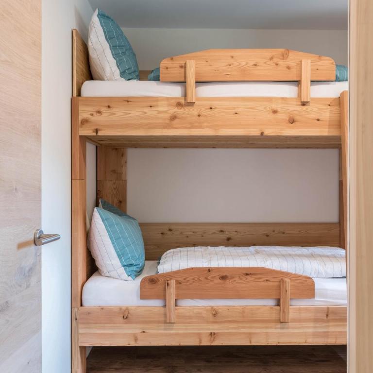 Villa Lara Zirbe - Appartamento Deluxe con 2 Camere da Letto e Vista Giardino - 15