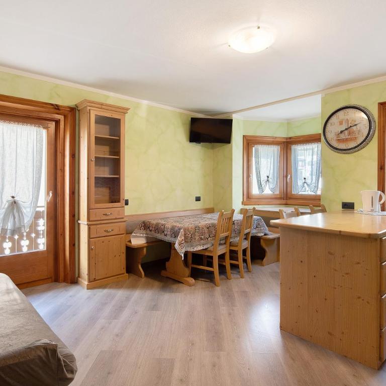 Appartamento Mokino 1 - Three-Bedroom Premium Apartment with Balcony - 1