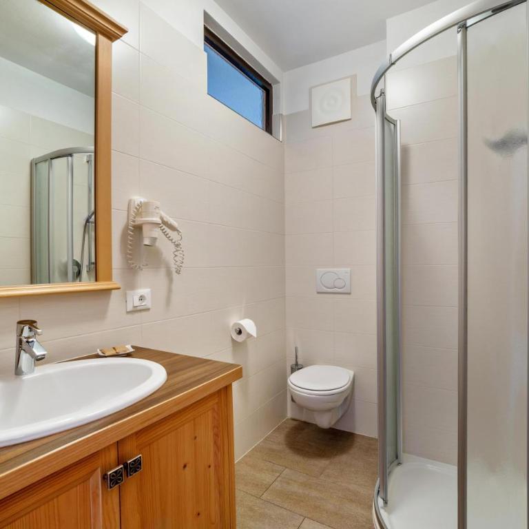 Obermoarhof Hönigspitze OG Deluxe - Deluxe-Apartment mit 2 Schlafzimmern und Gartenblick - 24