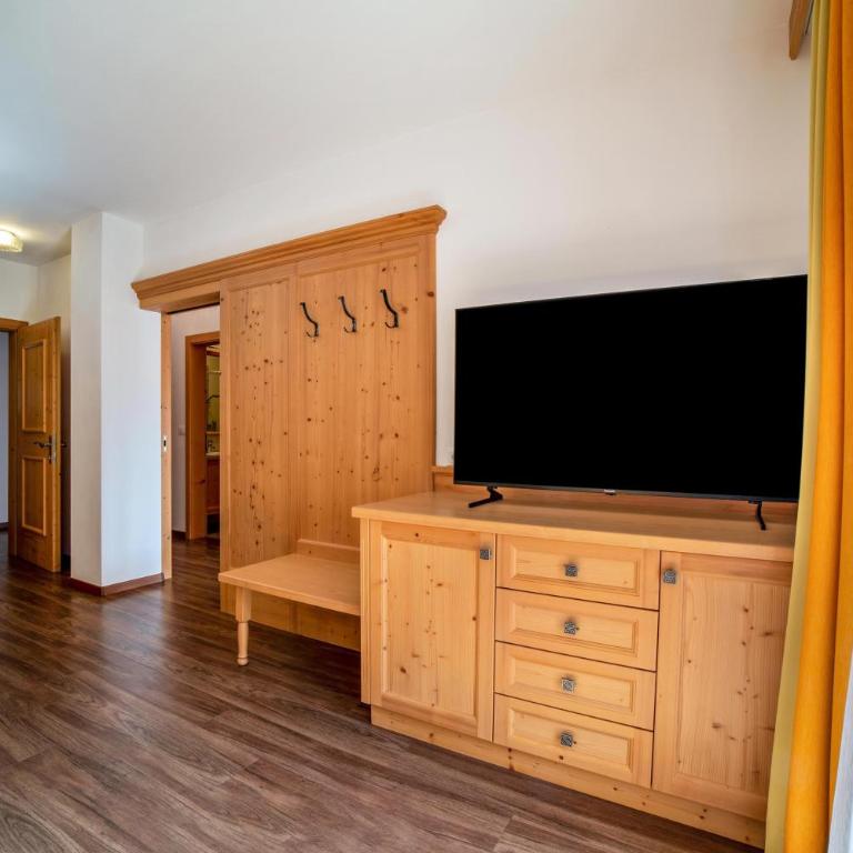 Obermoarhof Hönigspitze OG Deluxe - Deluxe-Apartment mit 2 Schlafzimmern und Gartenblick - 10